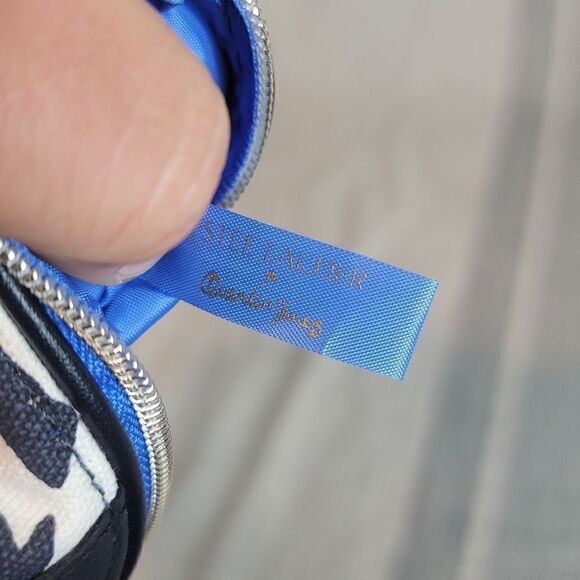 🎄5/$25🎄ESTĒE LAUDER Makeup Pouch - Picture 8 of 8